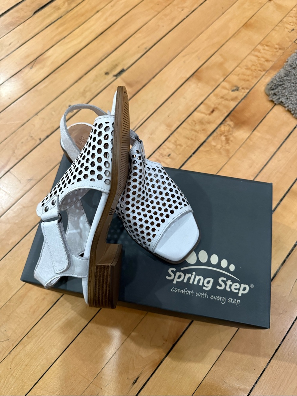 Spring Step White Sandal - Picture 3 of 5